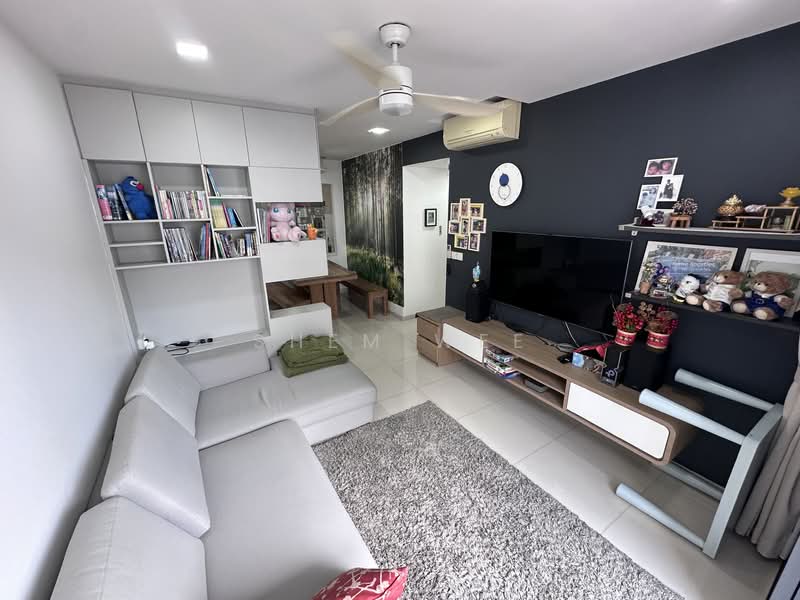 Prive, 33 Punggol Field, 3 Bedrooms, 1,087 sqft, Executive Condominium For Rent, by Shem Wee, 500093093 - Living Room - PropertyGuru.com.sg