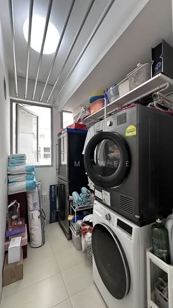 Prive, 33 Punggol Field, 3 Bedrooms, 1,087 sqft, Executive Condominium For Rent, by Shem Wee, 500093093 - Utility room - PropertyGuru.com.sg