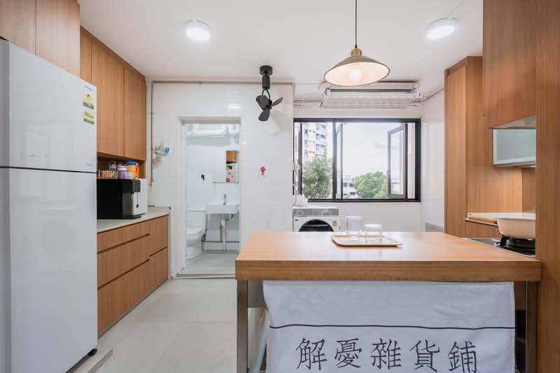 820 Yishun Street 81 HDB Flat For Sale at S$ 770,000 | PropertyGuru Singapore - Kitchen