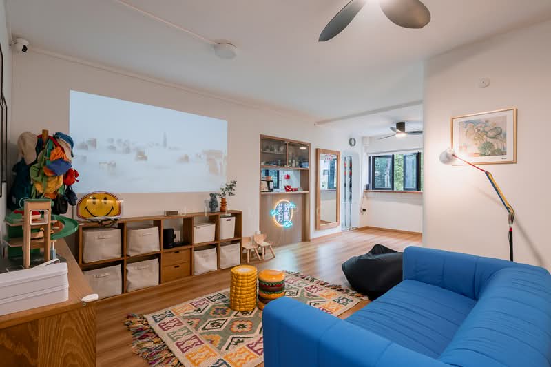 820 Yishun Street 81 HDB Flat For Sale at S$ 770,000 | PropertyGuru Singapore - Living Room