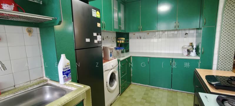 101 Whampoa Drive HDB Flat For Sale at S$ 550,000 | PropertyGuru Singapore - Kitchen