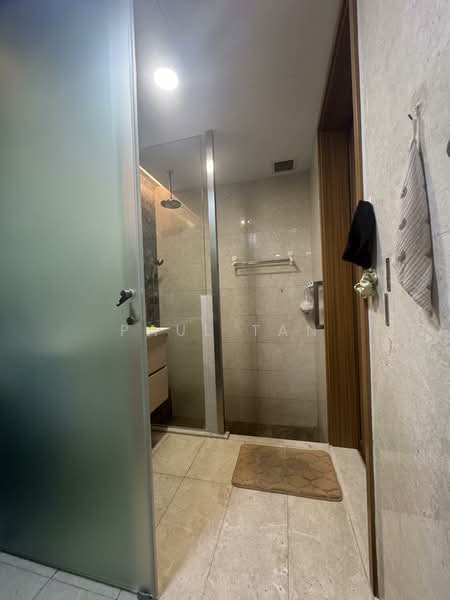 Watertown Condominium For Sale at S$ 998,000 | PropertyGuru Singapore