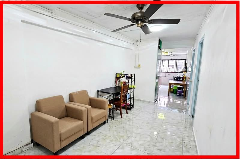 535 Jurong West Street 52, 535 Jurong West Street 52, 2 Bedrooms, 721 sqft, HDB Flat For Sale, by James Chew, 500093100 - Living Room - PropertyGuru.com.sg