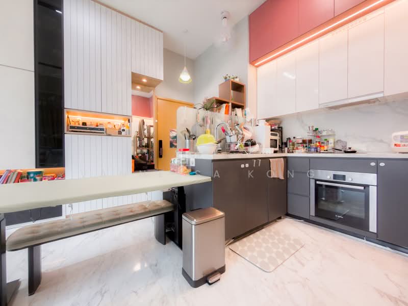 The Tennery Condominium For Sale at S$ 1,180,000 | PropertyGuru Singapore - Kitchen