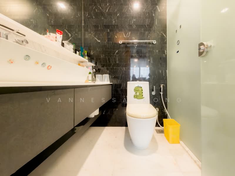 The Tennery Condominium For Sale at S$ 1,180,000 | PropertyGuru Singapore - Bathroom