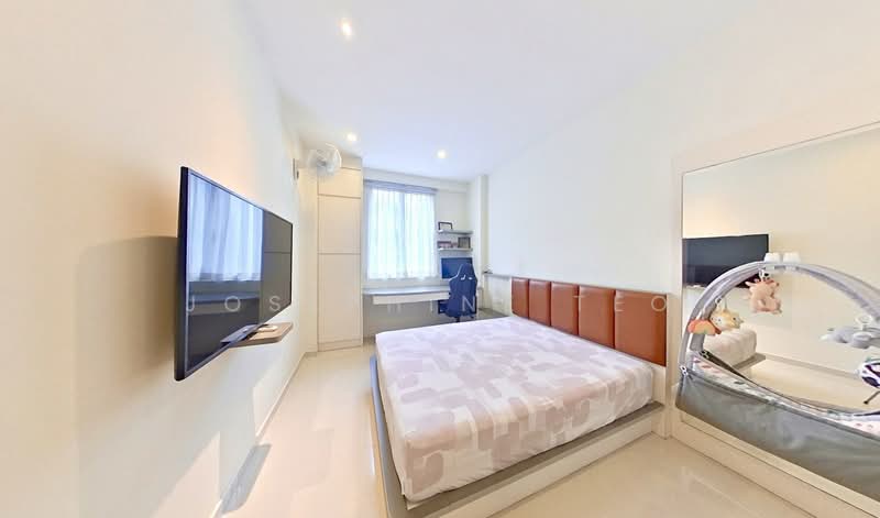 Sin Ming Plaza Apartment For Sale at S$ 2,880,000 | PropertyGuru Singapore - Bedroom