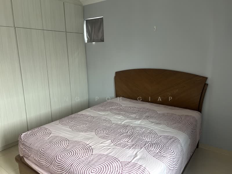 213 Bukit Batok Street 21, 213 Bukit Batok Street 21, 3 Bedrooms, 1,001 sqft, HDB Flat For Rent, by Ang Poh Giap, 500093114 - Bedroom - PropertyGuru.com.sg