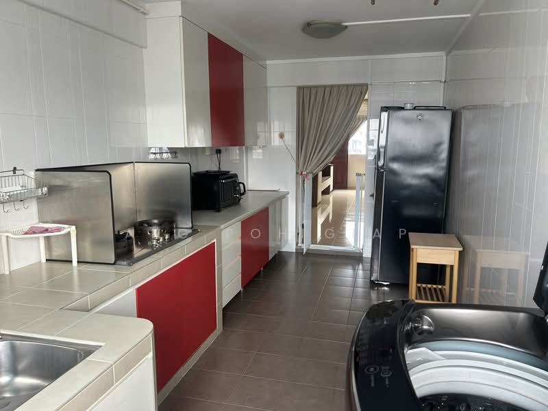 213 Bukit Batok Street 21, 213 Bukit Batok Street 21, 3 Bedrooms, 1,001 sqft, HDB Flat For Rent, by Ang Poh Giap, 500093114 - Kitchen - PropertyGuru.com.sg