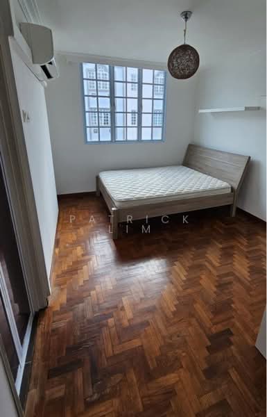 Blossom Mansions, 5 Lorong 37 Geylang, 1 Bedroom, 250 sqft, Condominium For Rent, by Patrick Lim, 500093115 - Spacious Master Bedroom - PropertyGuru.com.sg