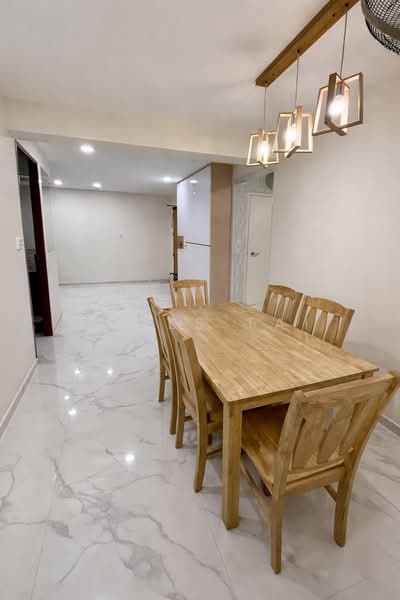 443C Bukit Batok West Avenue 8 HDB Flat For Sale at S$ 828,000 | PropertyGuru Singapore - Dining Room