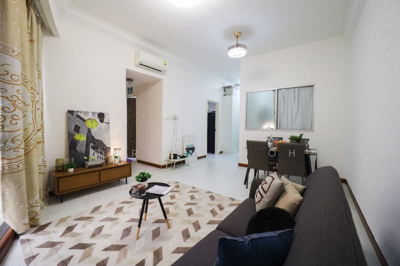 $1,3xx PSF in a $2,7xx PSF Lentor District — The Lentor Mismatch with 5% Rental Yield! Condominium For Sale at S$ 1,388,888 | PropertyGuru Singapore - Living Room