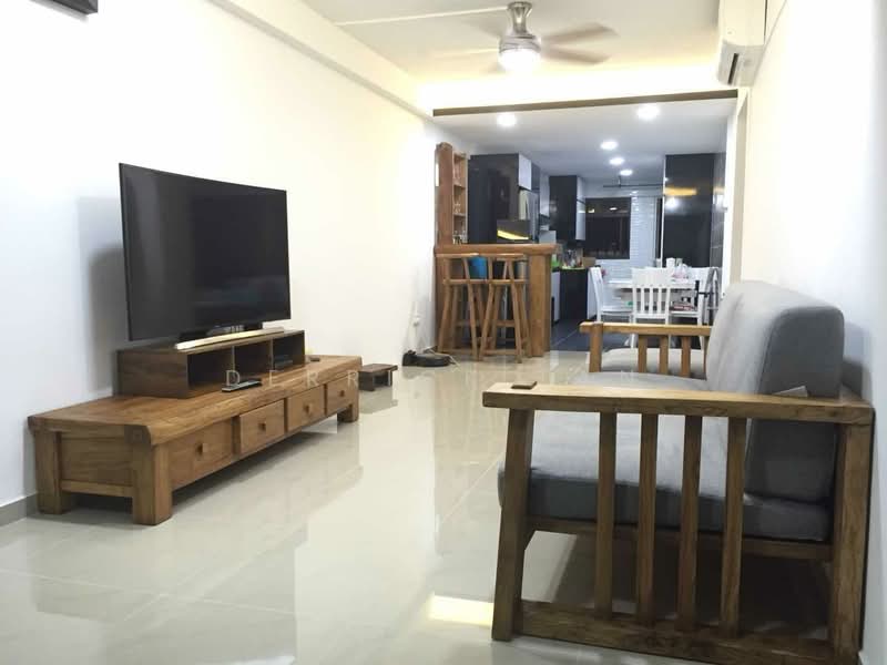 129 Ang Mo Kio Avenue 3 HDB Flat For Sale at S$ 488,000 | PropertyGuru Singapore - Living Room