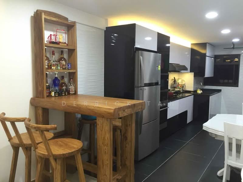 129 Ang Mo Kio Avenue 3 HDB Flat For Sale at S$ 488,000 | PropertyGuru Singapore - Kitchen