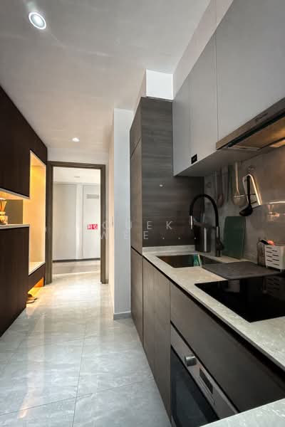 The Florence Residences Condominium For Sale at S$ 880,000 | PropertyGuru Singapore - Kitchen