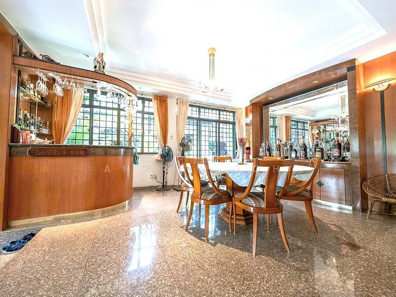 ⭐️LAST REMAINING⭐️LAST OFFER $7.XXM⭐️GOODMAN ENCLAVE⭐️仅此一席⭐️, GOODMAN | 330M MRT | 6 ROOMS | BUNGALOW ZONE, East Coast / Marine Parade, 6 Bedrooms, 4,300 sqft, Semi-Detached House For Sale, by Andrew Goh, 500093136 - Dining Room - PropertyGuru.com.sg