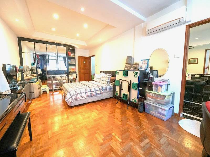 ⭐️LAST REMAINING⭐️LAST OFFER $7.XXM⭐️GOODMAN ENCLAVE⭐️仅此一席⭐️, GOODMAN | 330M MRT | 6 ROOMS | BUNGALOW ZONE, East Coast / Marine Parade, 6 Bedrooms, 4,300 sqft, Semi-Detached House For Sale, by Andrew Goh, 500093136 - Bedroom - PropertyGuru.com.sg
