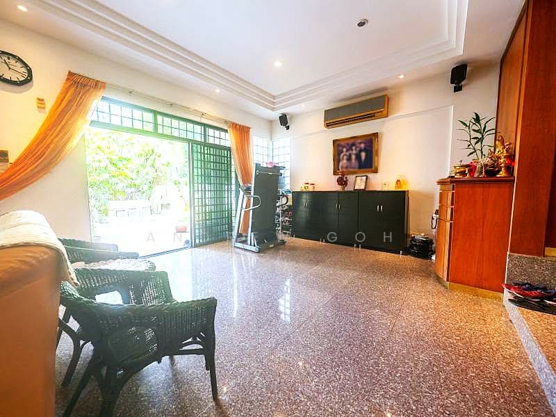 ⭐️LAST REMAINING⭐️LAST OFFER $7.XXM⭐️GOODMAN ENCLAVE⭐️仅此一席⭐️, GOODMAN | 330M MRT | 6 ROOMS | BUNGALOW ZONE, East Coast / Marine Parade, 6 Bedrooms, 4,300 sqft, Semi-Detached House For Sale, by Andrew Goh, 500093136 - Living Room - PropertyGuru.com.sg