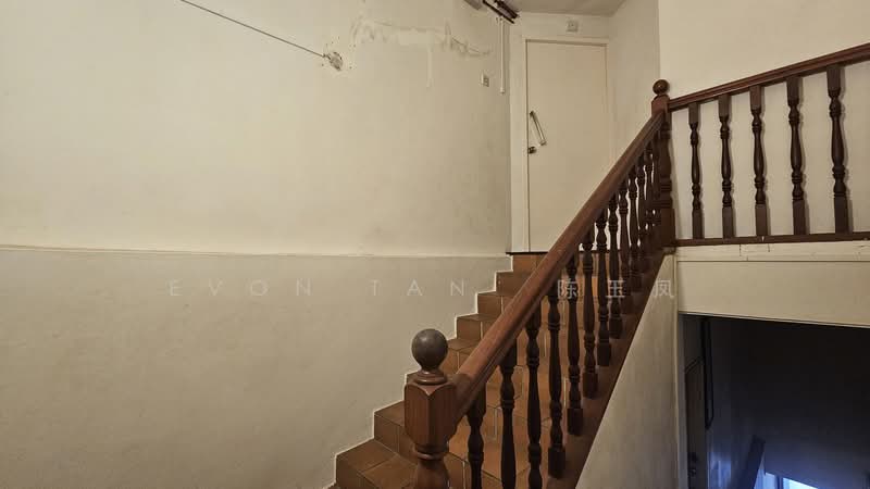 ✨ 3F + Mezz Shophouse Space | Heart of Chinatown, Trengganu Street | Temple Street | Pagoda Street, 1,380 sqft, Shop / Shophouse For Rent, by Evon Tan 陈玉凤, 500093137 - Corridor - CommercialGuru.com.sg