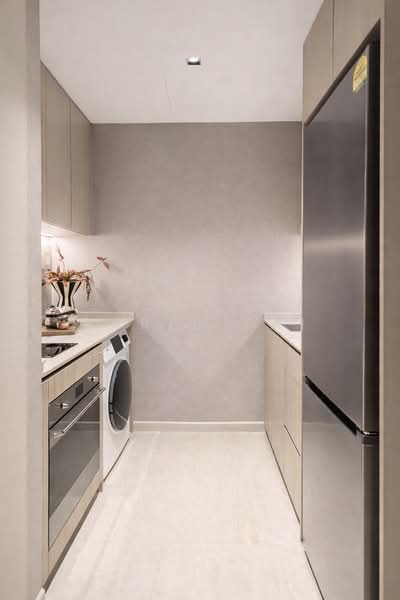 C.H.E.A.P. Suitable for property investors! Good entry price with capital appreciation potential Condominium For Sale at S$ 1,374,000 | PropertyGuru Singapore - Kitchen