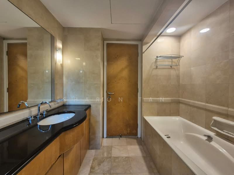 Grange 70, 70 Grange Road, 4 Bedrooms, 2,000 sqft, Condominium For Rent, by Sharon Tan, 500093161 - Bathroom - PropertyGuru.com.sg