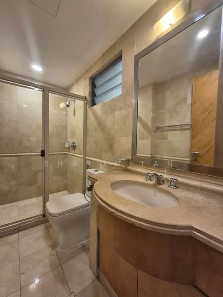 Grange 70, 70 Grange Road, 4 Bedrooms, 2,000 sqft, Condominium For Rent, by Sharon Tan, 500093161 - Bathroom - PropertyGuru.com.sg