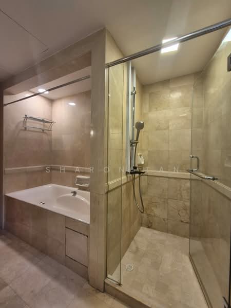 Grange 70, 70 Grange Road, 4 Bedrooms, 2,000 sqft, Condominium For Rent, by Sharon Tan, 500093161 - Bathroom - PropertyGuru.com.sg