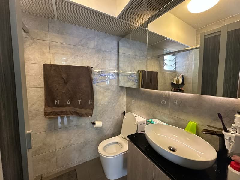 221B Sumang Lane HDB Flat For Sale at S$ 680,000 | PropertyGuru Singapore - Bathroom