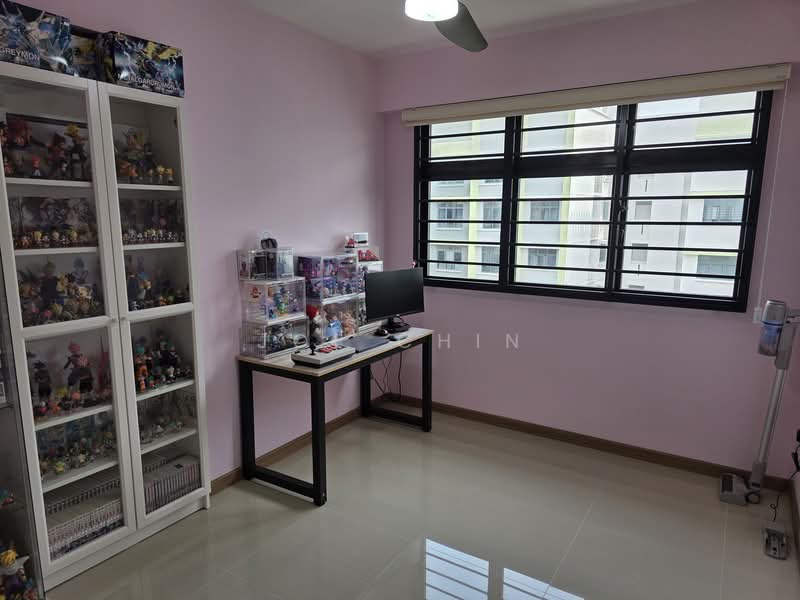 458A Sengkang West Road HDB Flat For Sale at S$ 678,000 | PropertyGuru Singapore - Study