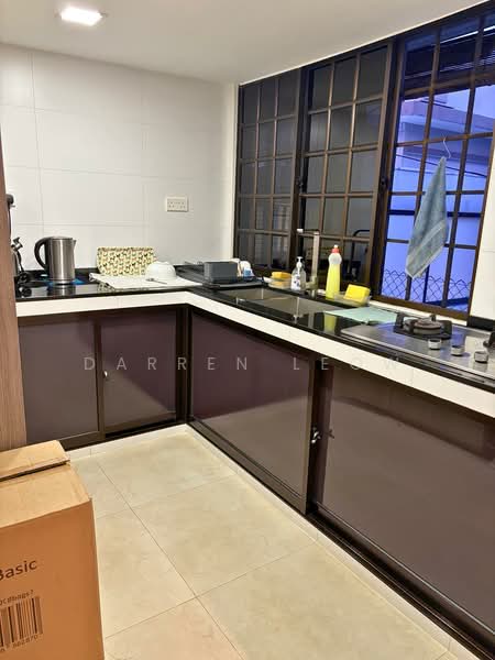 RARE 10m Wide Frontage Corner Terrace Serangoon Garden Estate, Cardiff Grove, 5 Bedrooms, 1,500 sqft, Corner Terrace For Sale, by Darren Leow, 500093178 - Kitchen - PropertyGuru.com.sg