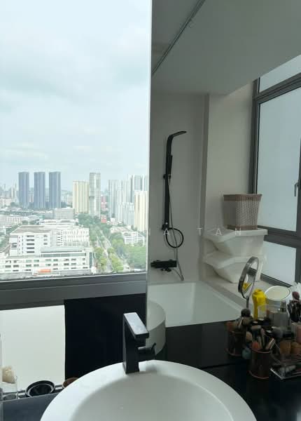 Ascentia Sky, 1 Alexandra View, 3 Bedrooms, 1,475 sqft, Apartment For Rent, by Corinna Tan, 500093183 - Bathroom - PropertyGuru.com.sg