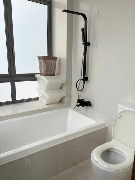 Ascentia Sky, 1 Alexandra View, 3 Bedrooms, 1,475 sqft, Apartment For Rent, by Corinna Tan, 500093183 - Bathroom - PropertyGuru.com.sg