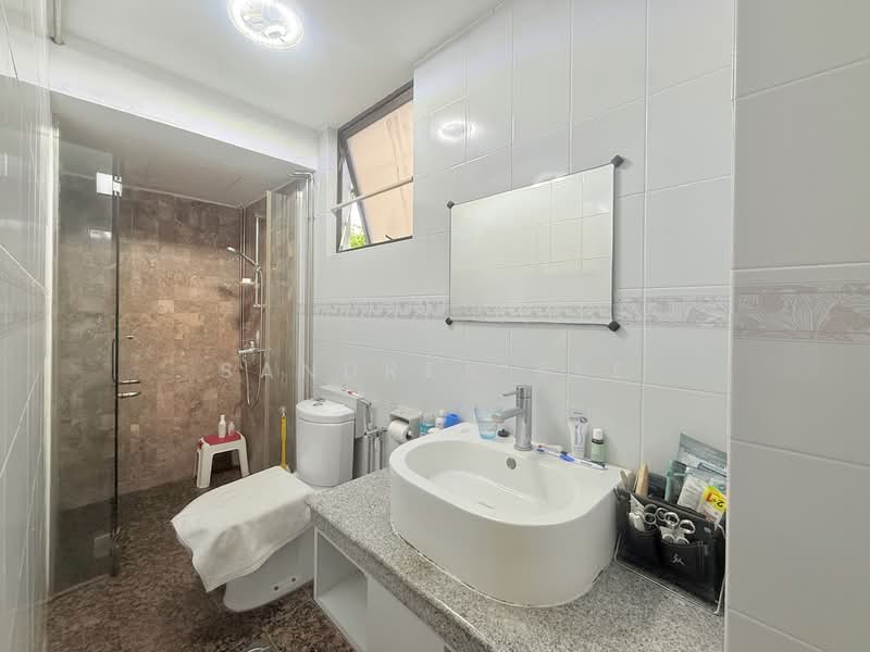 Birchwood Mansions Condominium For Sale at S$ 1,749,000 | PropertyGuru Singapore - Bathroom