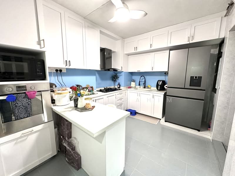 795 Woodlands Drive 72 HDB Flat For Sale at S$ 630,000 | PropertyGuru Singapore - Kitchen