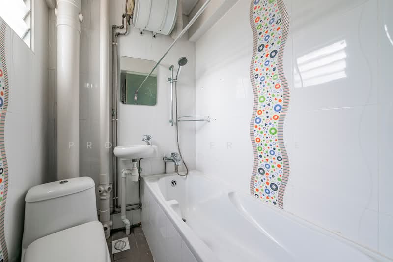 306 Jurong East Street 32 HDB Flat For Sale at S$ 428,888 | PropertyGuru Singapore