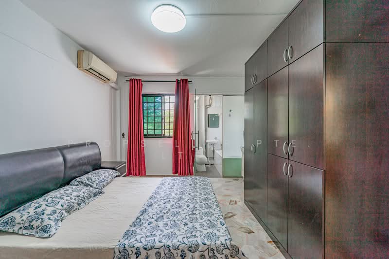 306 Jurong East Street 32 HDB Flat For Sale at S$ 428,888 | PropertyGuru Singapore