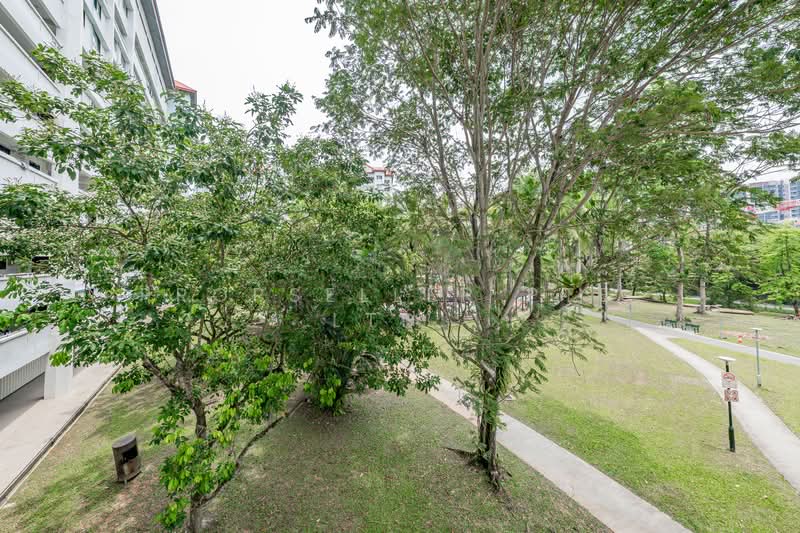 306 Jurong East Street 32 HDB Flat For Sale at S$ 428,888 | PropertyGuru Singapore
