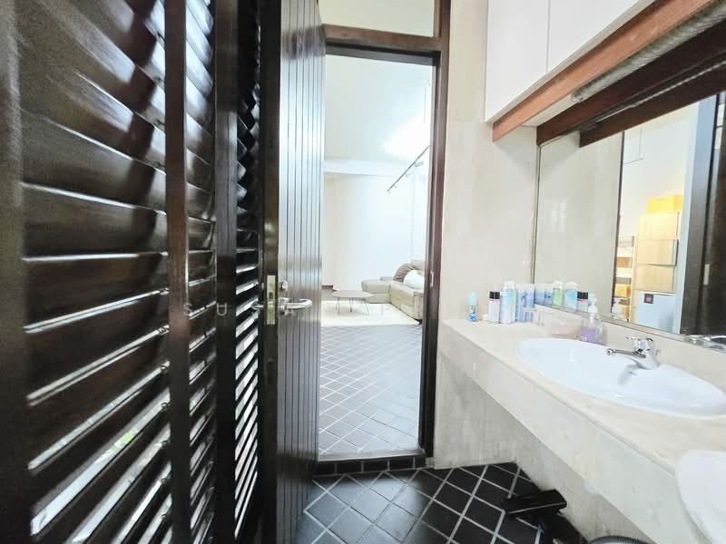 Cosy Emerald 1 Bed No Cooking, $4K, EMERALD HILL CONSERVATION AREA, 1 Bedroom, 950 sqft, Conservation House For Rent, by Susan Prior, 500093200 - Living Room - PropertyGuru.com.sg