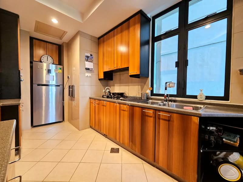 Valley Park Condominium For Sale at S$ 1,800,000 | PropertyGuru Singapore - Kitchen