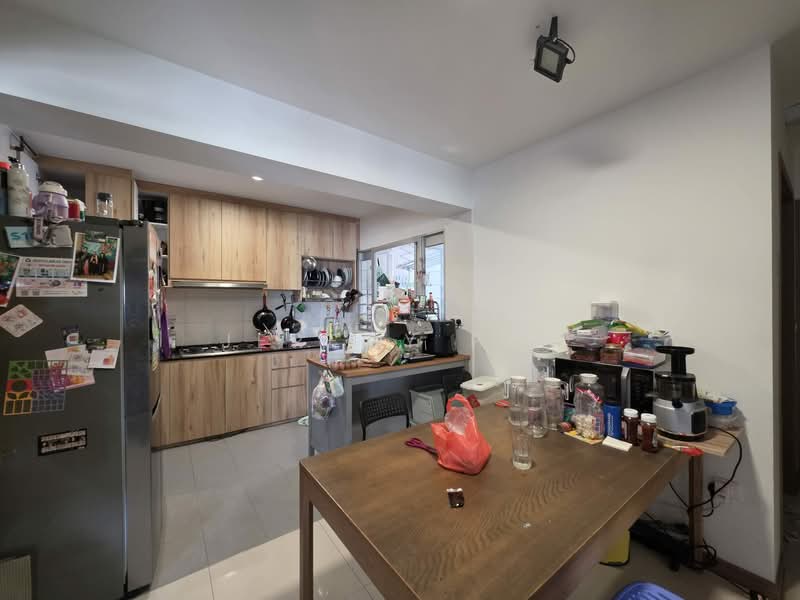 101B Canberra Street HDB Flat For Sale at S$ 630,000 | PropertyGuru Singapore - Kitchen