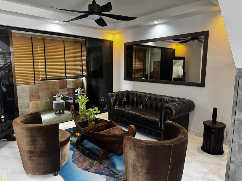 658 Woodlands Ring Road HDB Flat For Sale at S$ 950,000 | PropertyGuru Singapore - Living Room