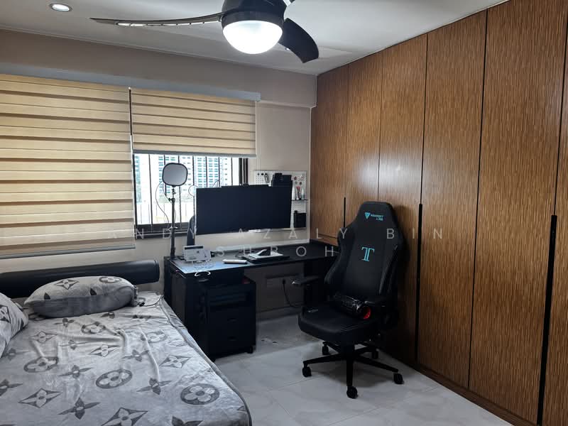 658 Woodlands Ring Road, 658 Woodlands Ring Road, 3 Bedrooms, 1,550 sqft, HDB Flat For Sale, by Andy Azaly Bin Suboh, 500093222 - Bedroom - PropertyGuru.com.sg