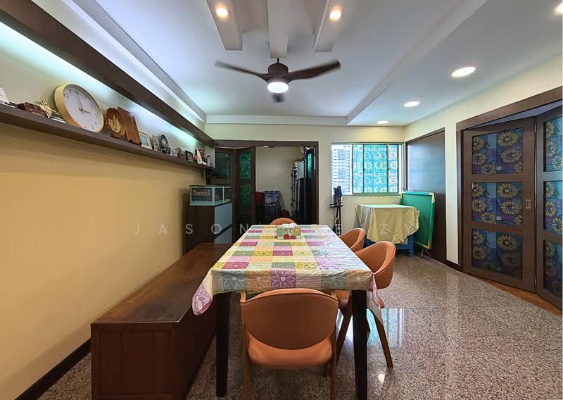 125 Bukit Batok Central HDB Flat For Sale at S$ 925,000 | PropertyGuru Singapore - Dining Room