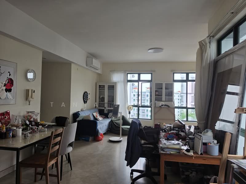 Parc Palais Condominium For Sale at S$ 2,298,220 | PropertyGuru Singapore - Living Room