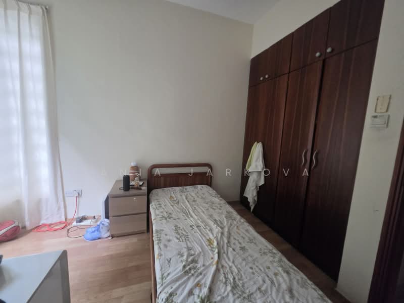 Parc Palais Condominium For Sale at S$ 2,298,220 | PropertyGuru Singapore - Bedroom