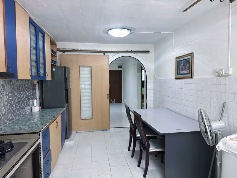 587 Cheng San Court, 587 Ang Mo Kio Avenue 3, 2 Bedrooms, 721 sqft, HDB Flat For Rent, by R. Mani, 500093262 - Kitchen - PropertyGuru.com.sg