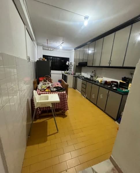 109 Tampines Street 11, 109 Tampines Street 11, 2 Bedrooms, 721 sqft, HDB Flat For Rent, by Alvin Wee, 500093272 - Kitchen - PropertyGuru.com.sg