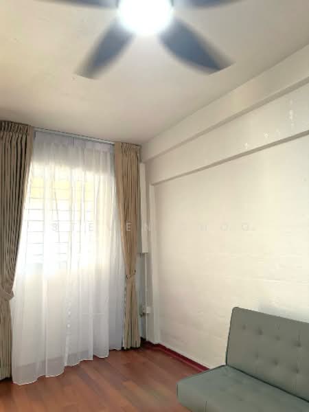 711 Clementi West Street 2, 711 Clementi West Street 2, 2 Bedrooms, 721 sqft, HDB Flat For Rent, by Steven Choo, 500093273 - Living Room - PropertyGuru.com.sg