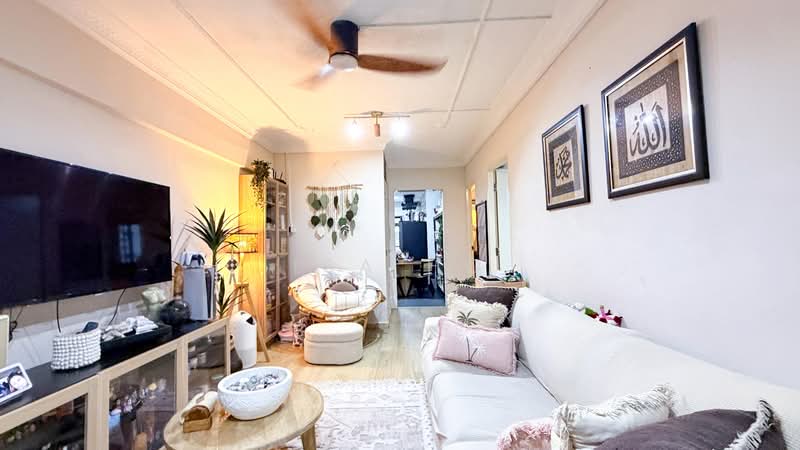 168 Bukit Batok West Avenue 8 HDB Flat For Sale at S$ 430,000 | PropertyGuru Singapore