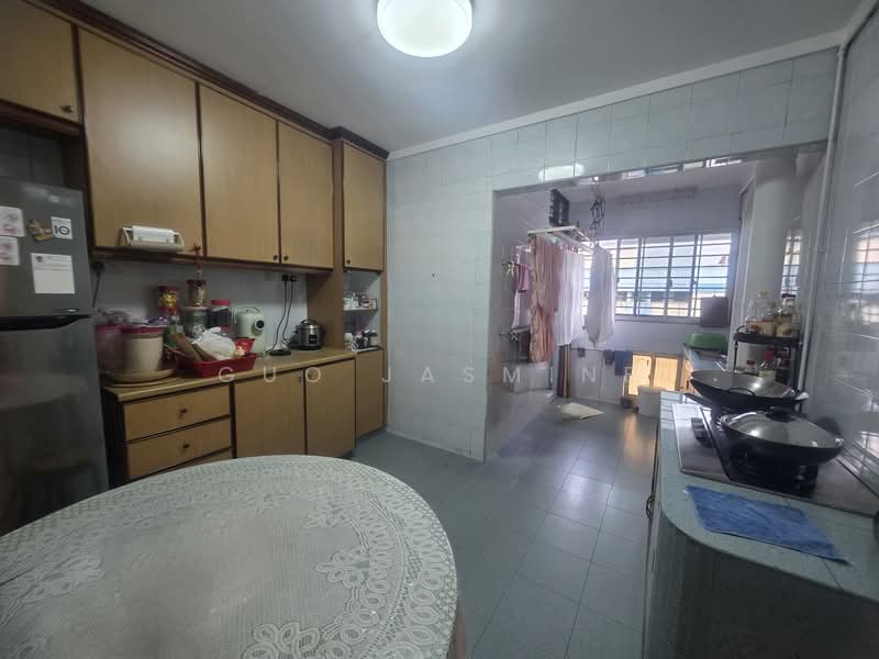 507 Jelapang Road HDB Flat For Sale at S$ 700,000 | PropertyGuru Singapore - Kitchen
