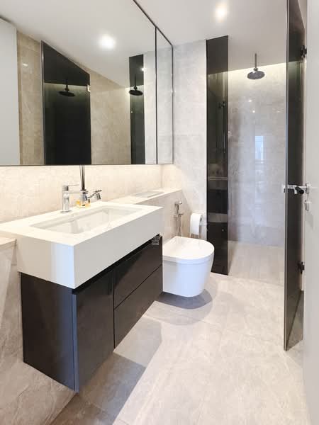 Riviere Condominium For Sale at S$ 3,380,000 | PropertyGuru Singapore - Bathroom